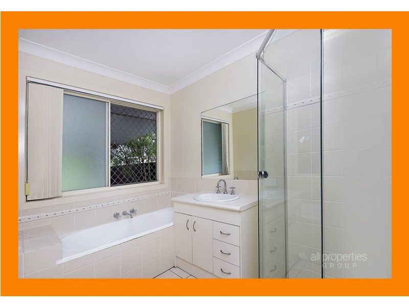 6 Scribbly Gum Court, Boronia Heights QLD 4124