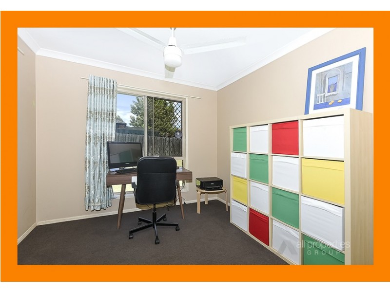 27 REGAL DRIVE, Regents Park QLD 4118