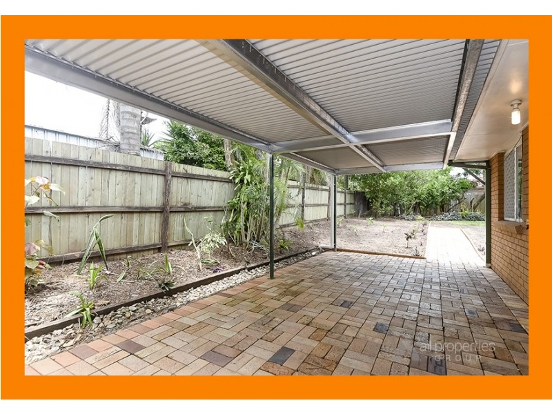 3 Noosa Court, Hillcrest QLD 4118