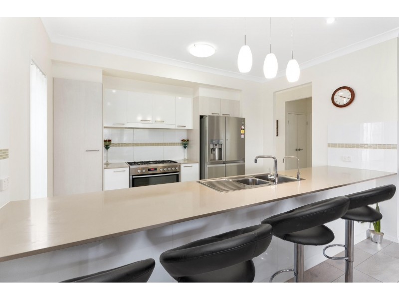 17 Bentley St, Heathwood QLD 4110