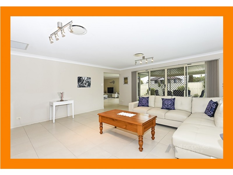 5 CORNELL CLOSE, Regents Park QLD 4118