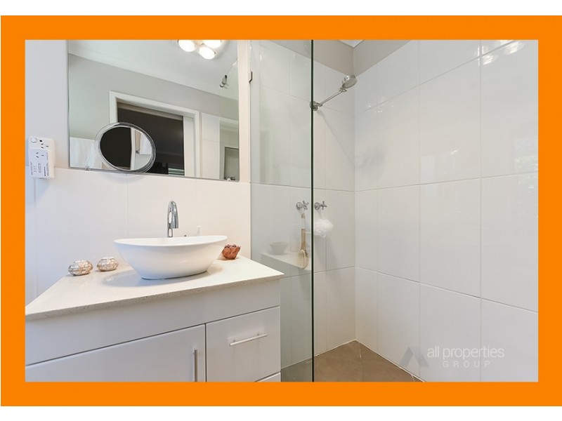 32 Parklands Drive, Boronia Heights QLD 4124