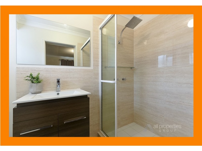 12 Lyndon Court, Boronia Heights QLD 4124