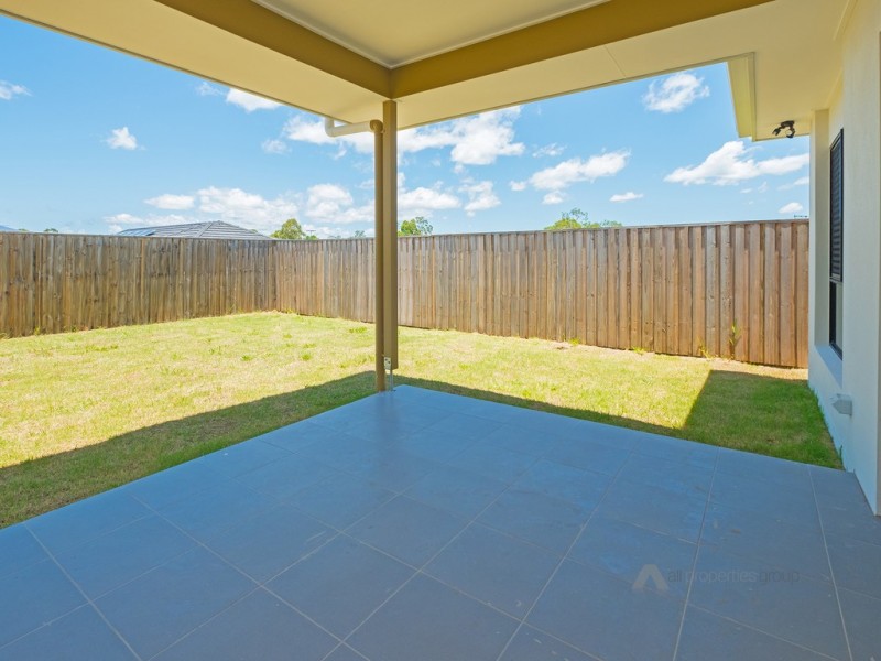 11 Rise Place, Heathwood QLD 4110