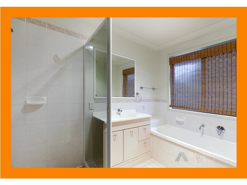 7 Demarr St, Meadowbrook QLD 4131