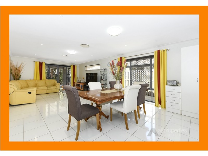 4 Tea Tree Street, Heathwood QLD 4110