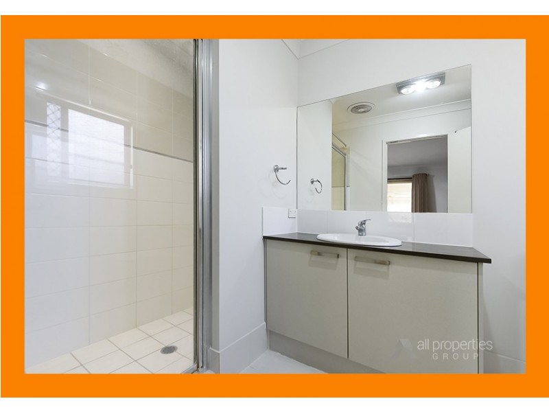 4 Tea Tree Street, Heathwood QLD 4110