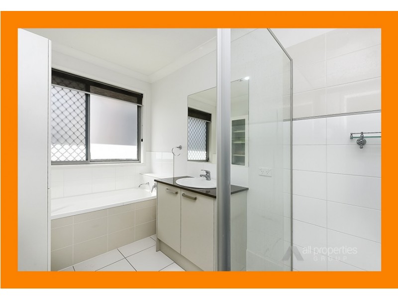 4 Tea Tree Street, Heathwood QLD 4110