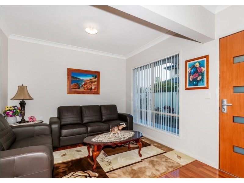35 MARYLAND DRIVE, Regents Park QLD 4118
