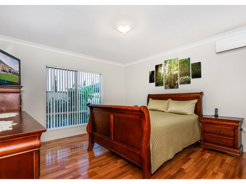 35 MARYLAND DRIVE, Regents Park QLD 4118