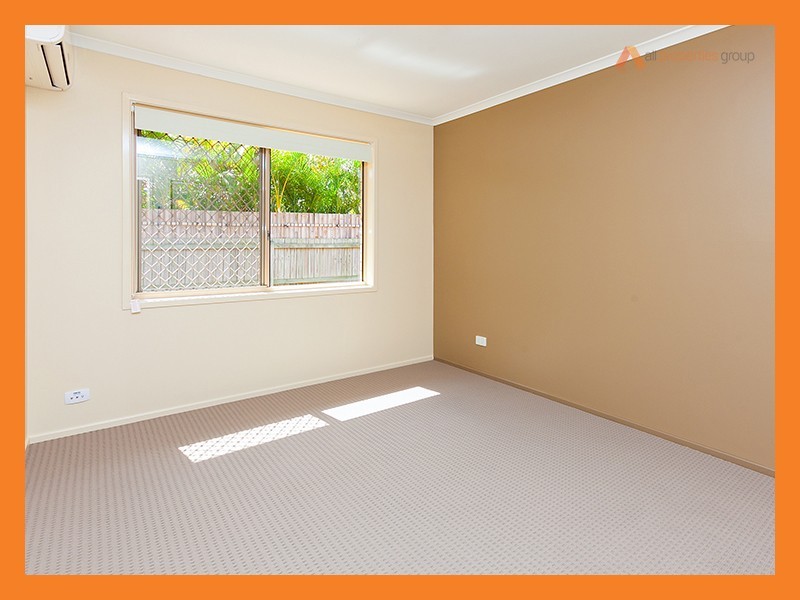 8 Branxton Place, Parkinson QLD 4115