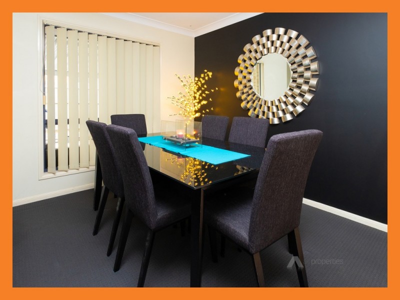 1 Hattah Place, Parkinson QLD 4115