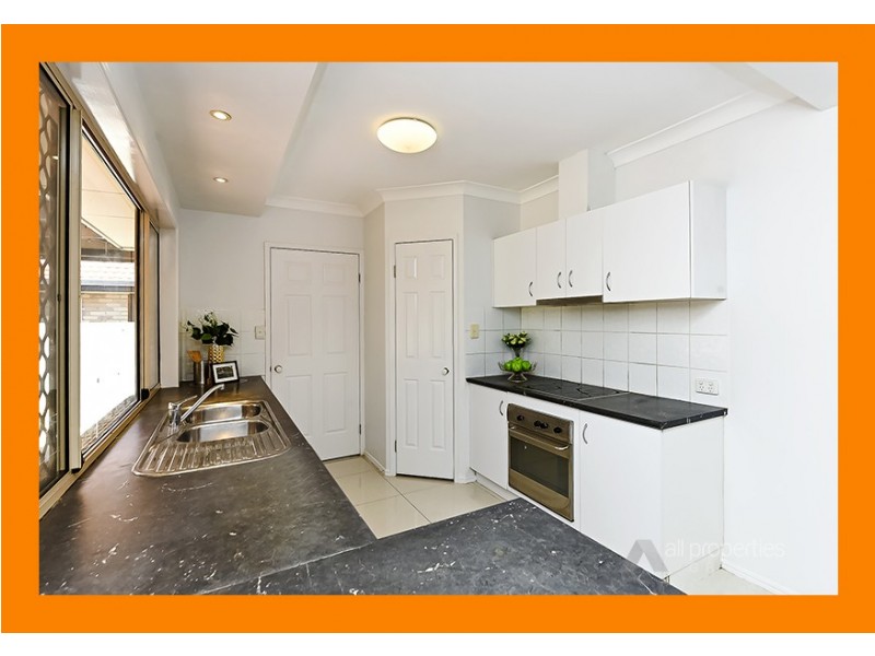4 Glenlee Place, Parkinson QLD 4115