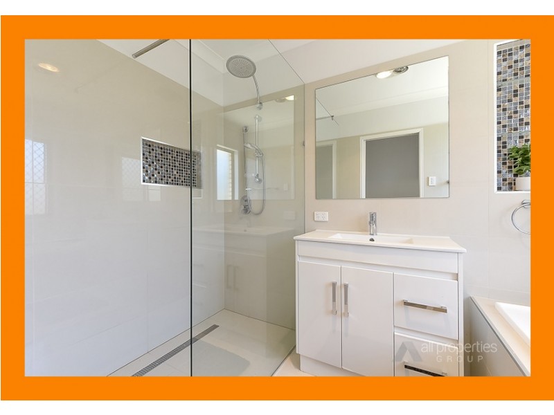4 Glenlee Place, Parkinson QLD 4115