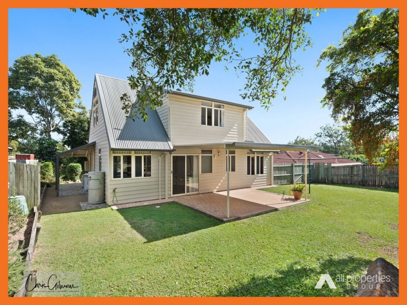 6 Learmonth Ct, Hillcrest QLD 4118