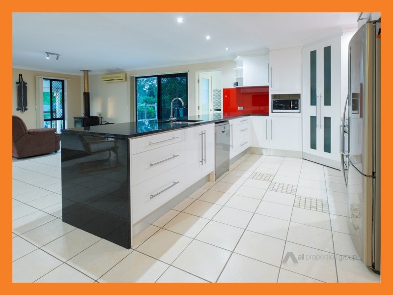 26 Hibbertia Ct, New Beith QLD 4124