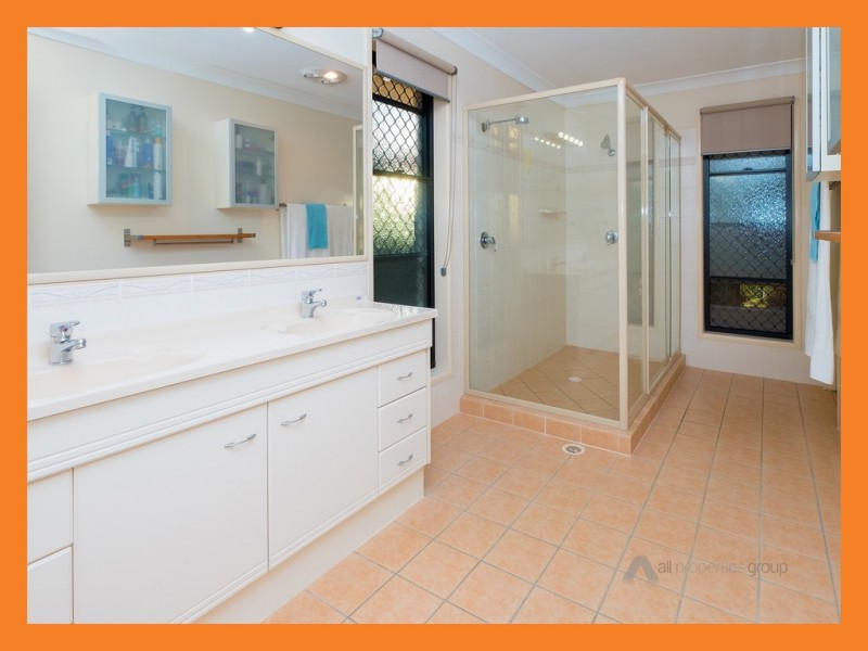 26 Hibbertia Ct, New Beith QLD 4124