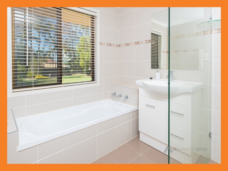 68 Crest Road, Greenbank QLD 4124