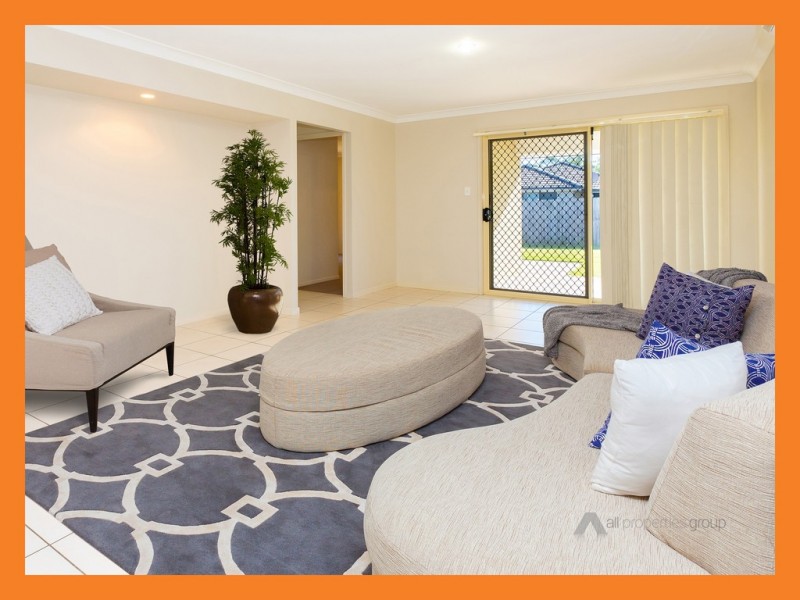 5 Griffen Place, Crestmead QLD 4132