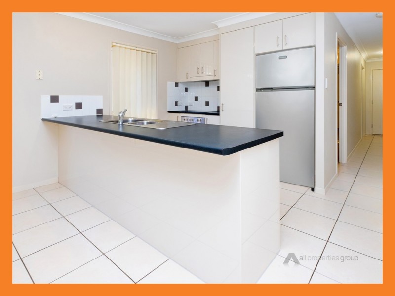 5 Griffen Place, Crestmead QLD 4132