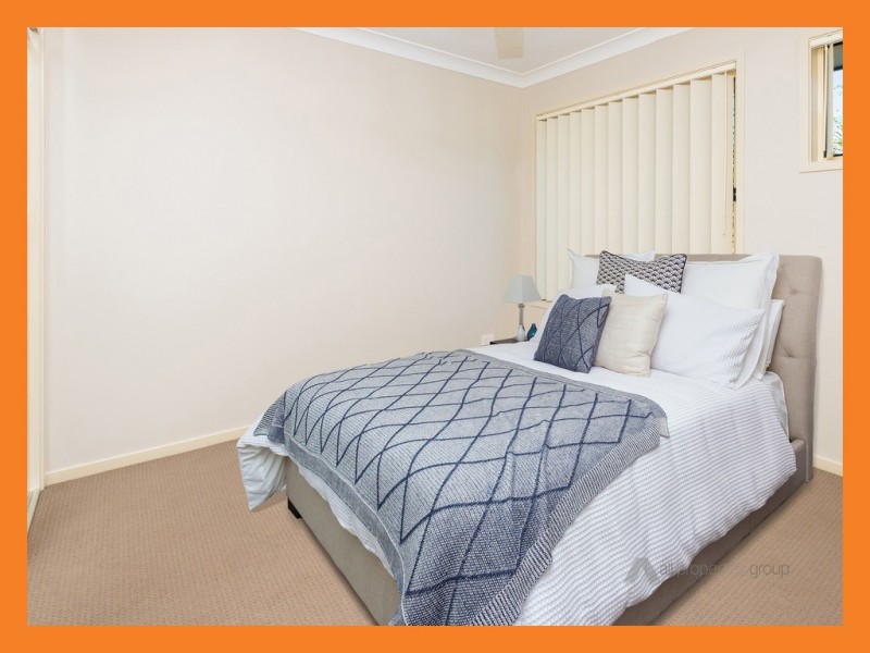 5 Griffen Place, Crestmead QLD 4132