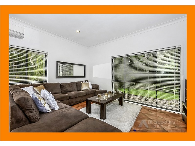 56 Ontario Crescent, Parkinson QLD 4115