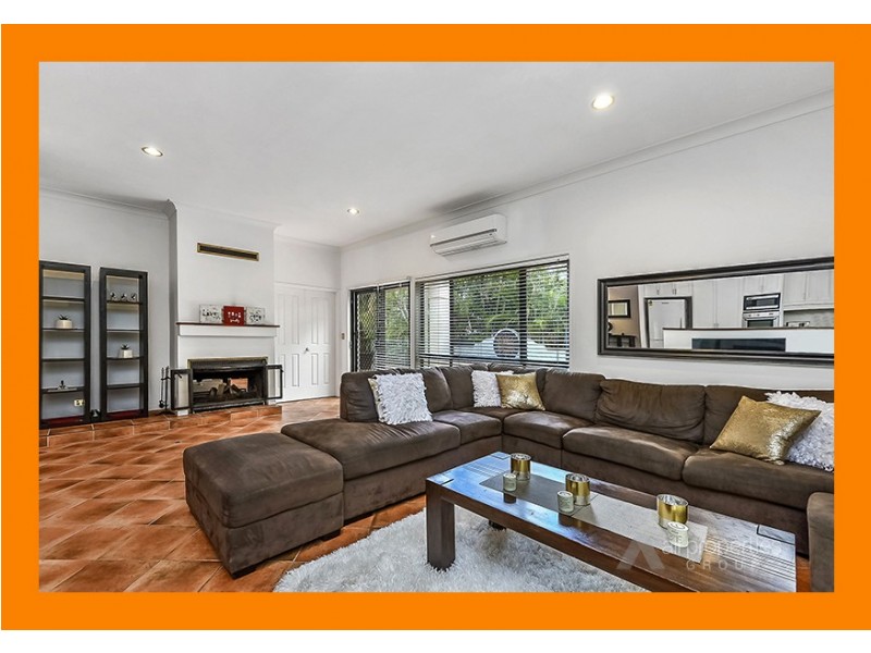 56 Ontario Crescent, Parkinson QLD 4115