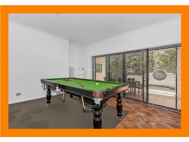 56 Ontario Crescent, Parkinson QLD 4115