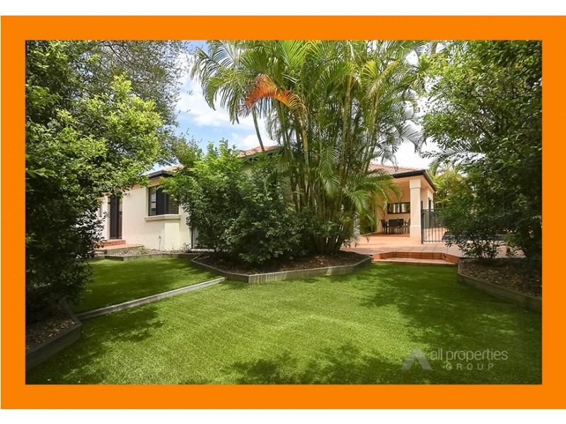 56 Ontario Crescent, Parkinson QLD 4115