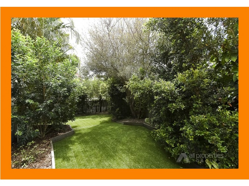 56 Ontario Crescent, Parkinson QLD 4115