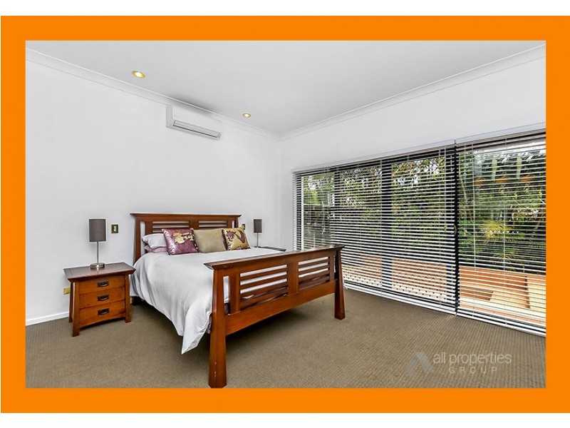 56 Ontario Crescent, Parkinson QLD 4115