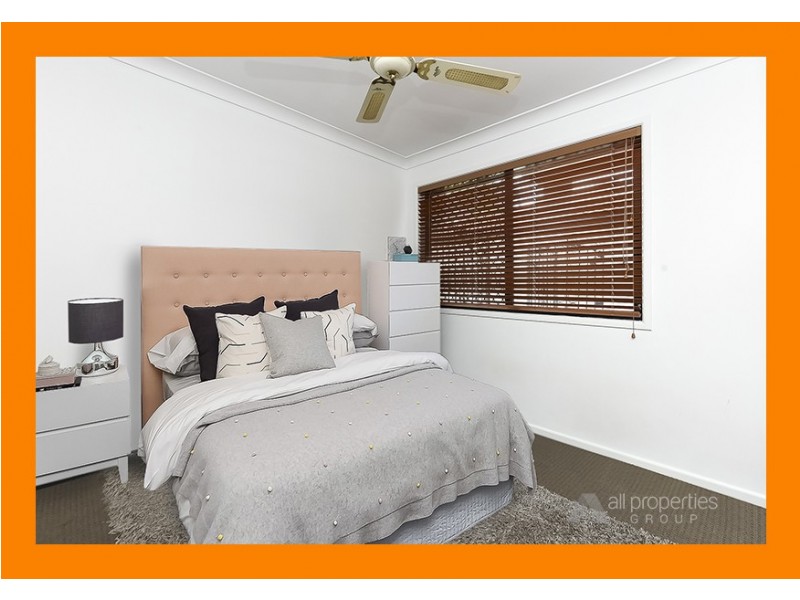 56 Ontario Crescent, Parkinson QLD 4115