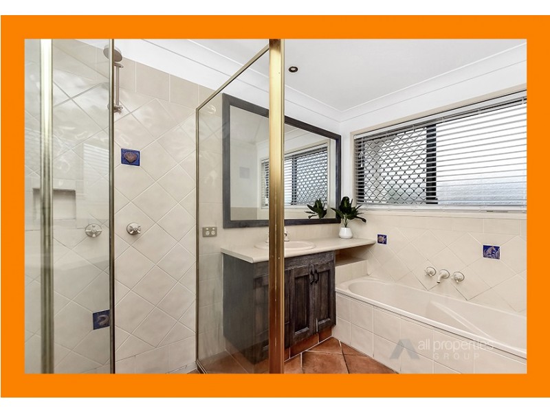 56 Ontario Crescent, Parkinson QLD 4115