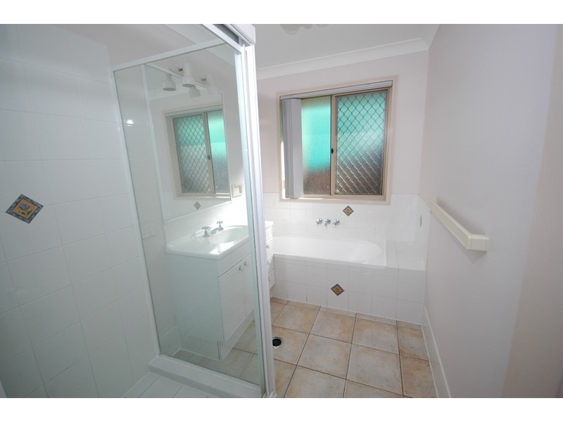 11 Carnarvon Close, Forest Lake QLD 4078