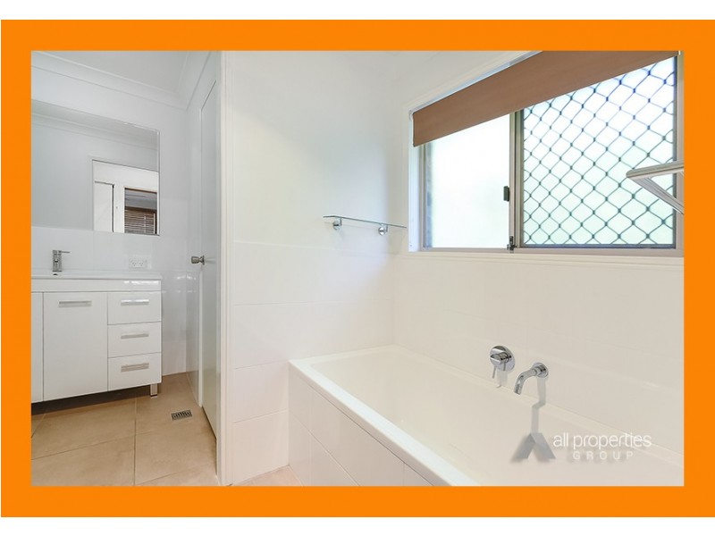 2 Titan Court, Boronia Heights QLD 4124