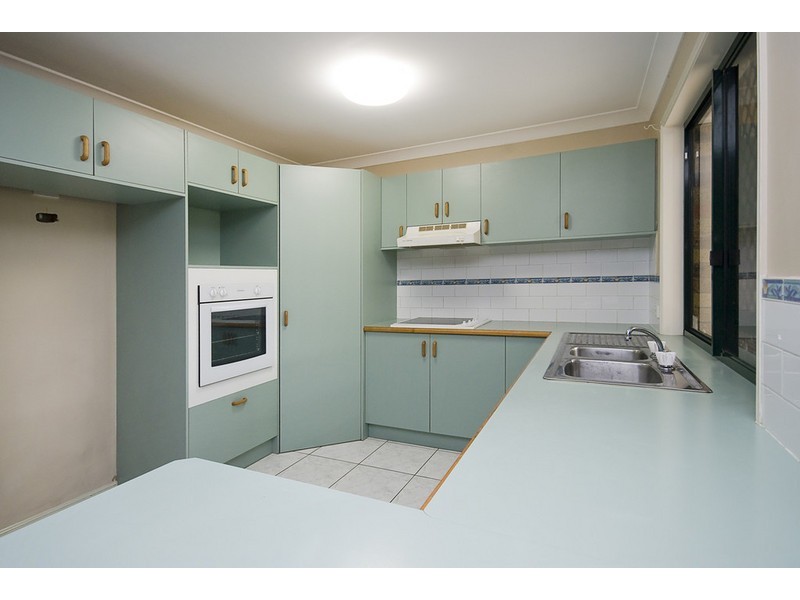 9 Scarlet Place, Forest Lake QLD 4078