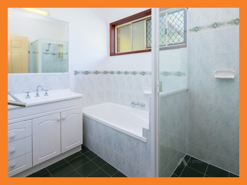 124 Equestrian Drive, New Beith QLD 4124