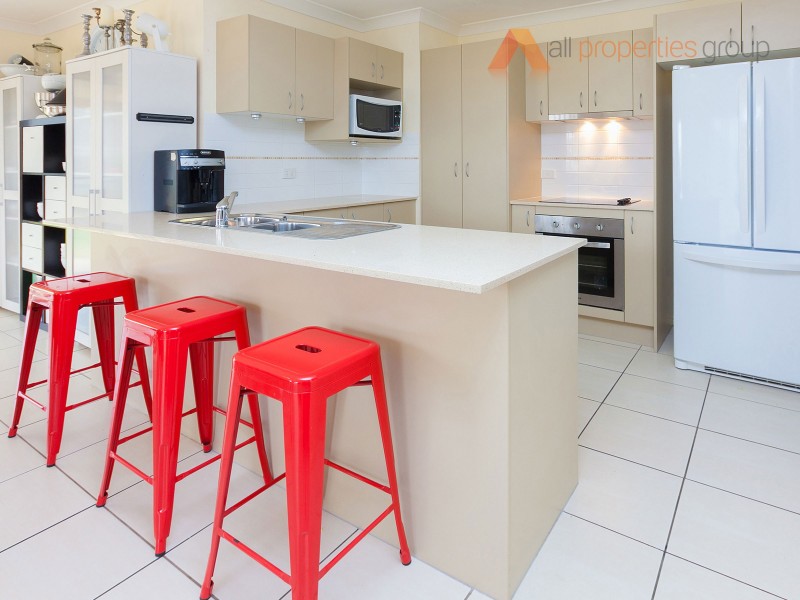 1 Atlantic Drive, Brassall QLD 4305