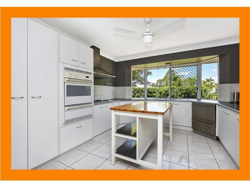 14 Barrier Place, Forest Lake QLD 4078