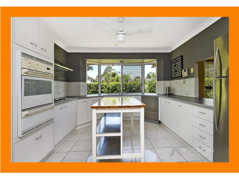 14 Barrier Place, Forest Lake QLD 4078