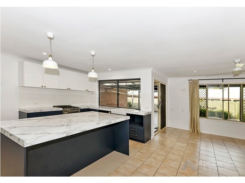 136 Banksia Cct, Forest Lake QLD 4078