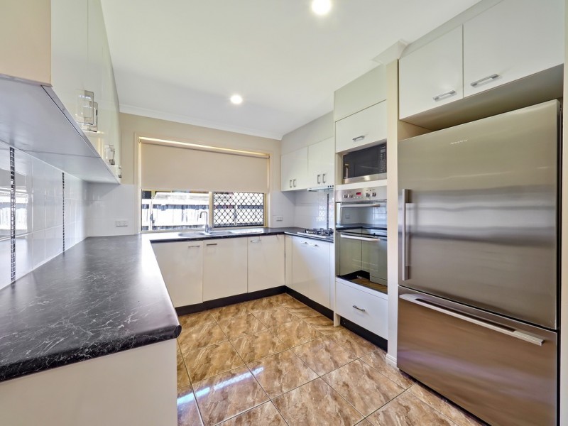 60 Rubicon Crescent, Kuraby QLD 4112