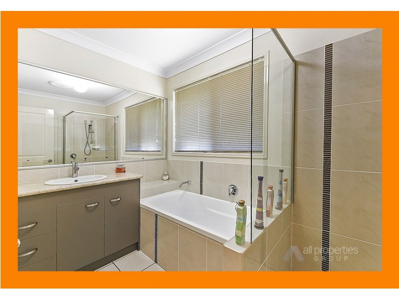 24 Juniper Street, Heathwood QLD 4110