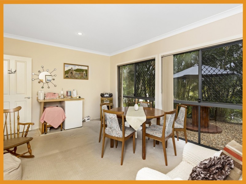 8 Hervey Street, Oxenford QLD 4210