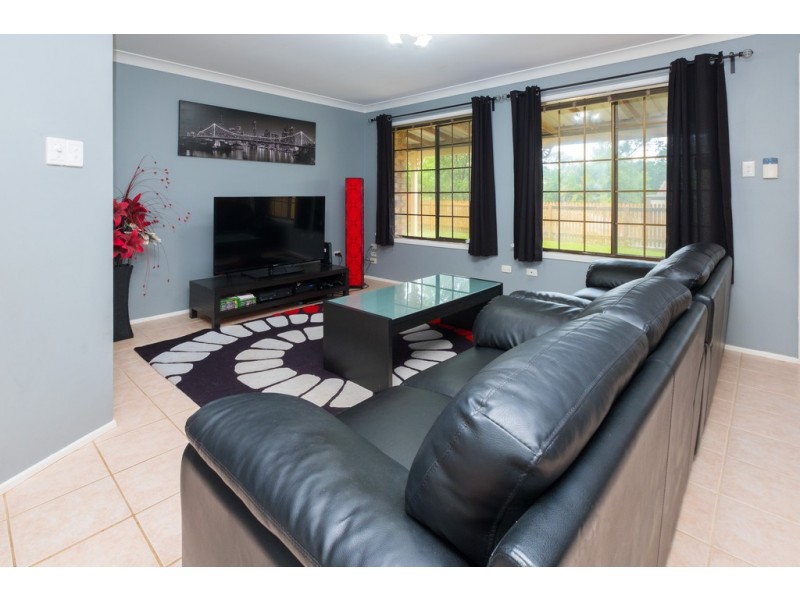 38 Awoonga St, Marsden QLD 4132