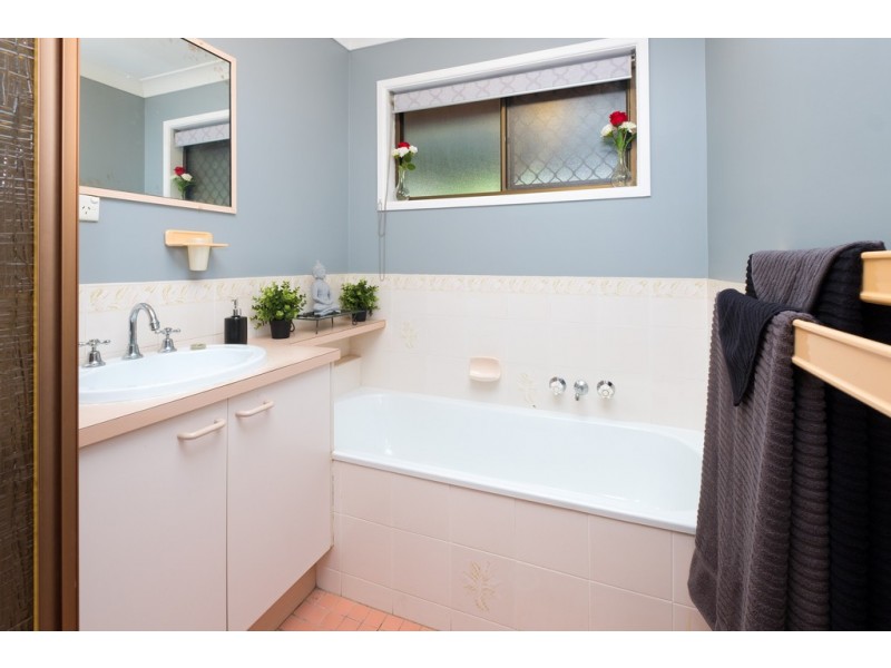 38 Awoonga St, Marsden QLD 4132