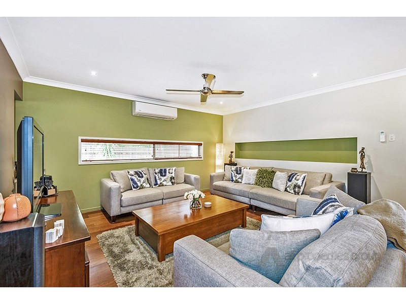 16 Watergum Street, Heathwood QLD 4110