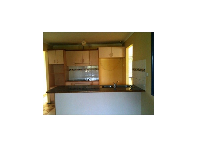 8 Trebeck Street, Browns Plains QLD 4118