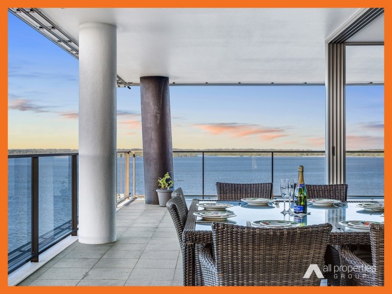 26701/2 Ephraim Island, Paradise Point QLD 4216