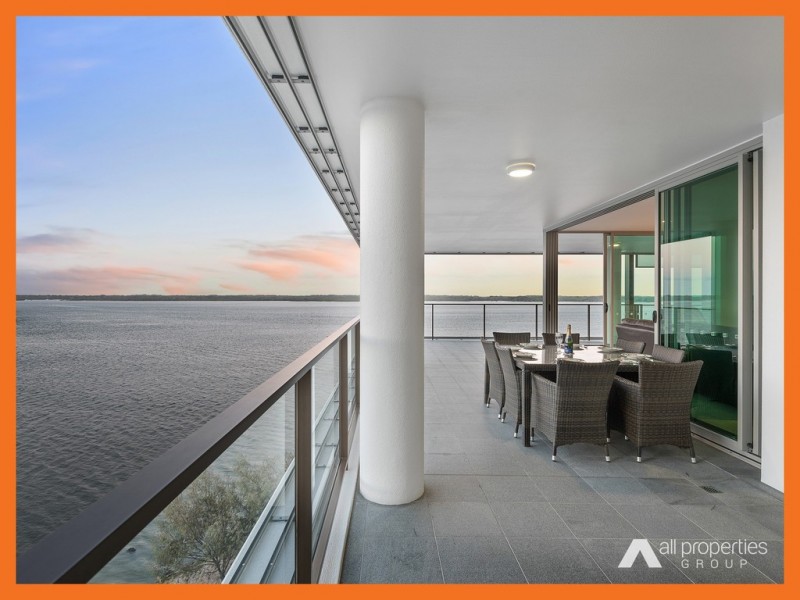 26701/2 Ephraim Island, Paradise Point QLD 4216